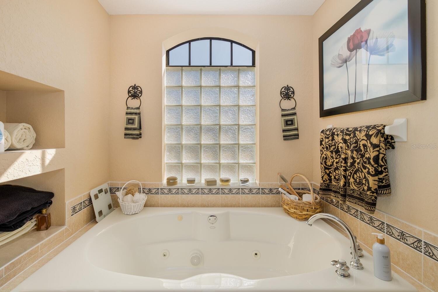 GOLFERS CLUB ESTATE - Residential