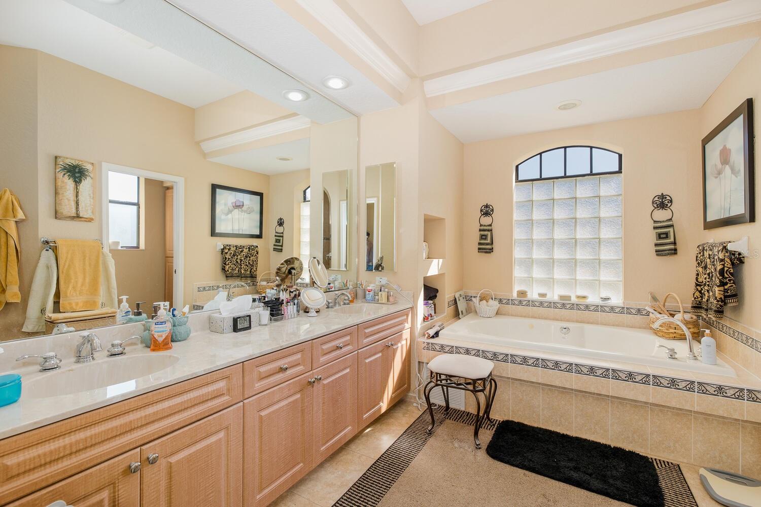 GOLFERS CLUB ESTATE - Residential