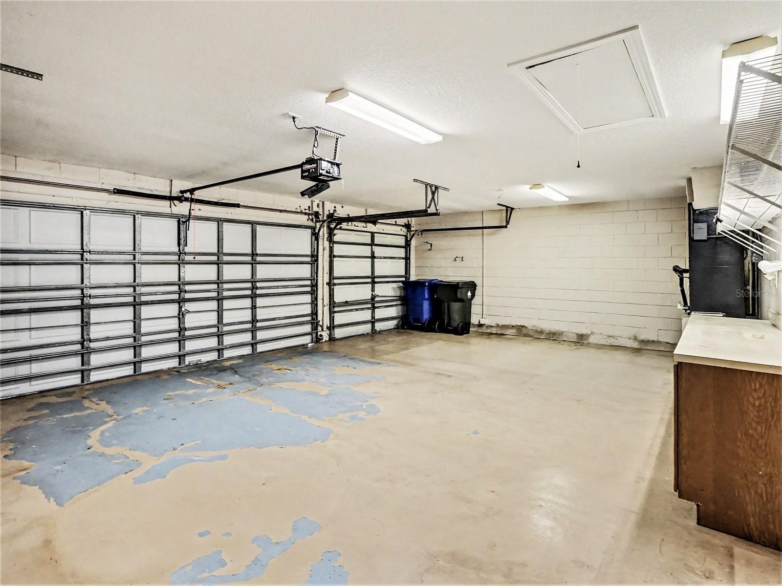 ADMIRAL POINTE - Residential