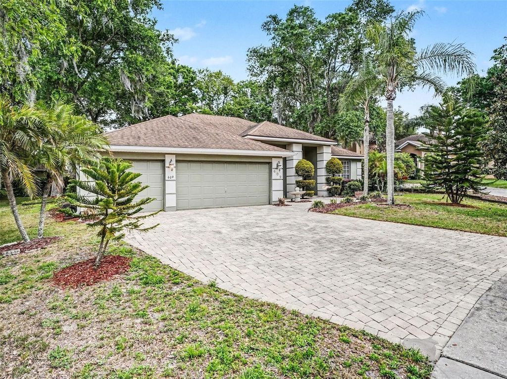 Photo of 609 Statenville Court, Ocoee, FL 34761 (MLS # O6398881)