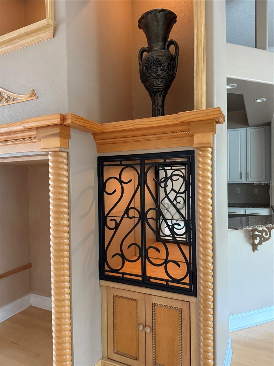 ADMIRAL POINTE - Residential