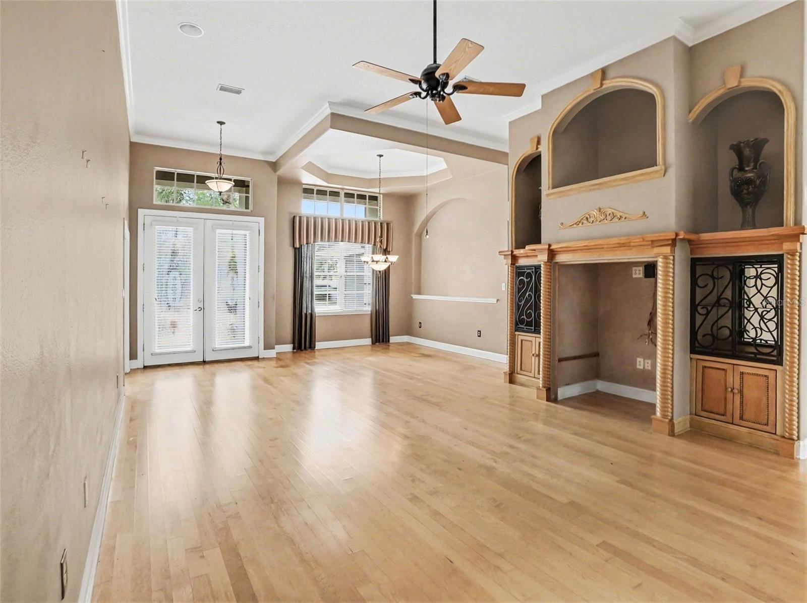 ADMIRAL POINTE - Residential