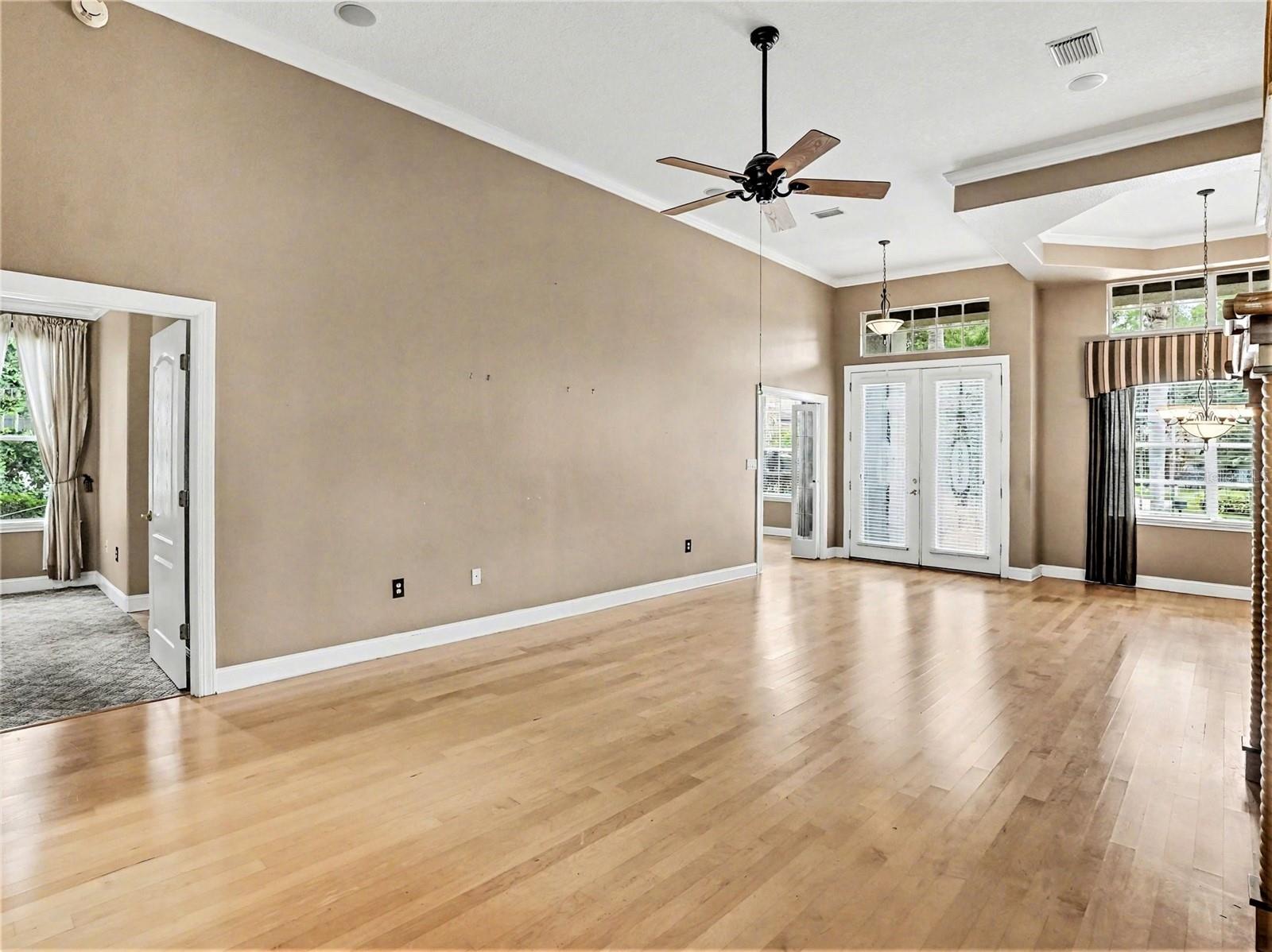 ADMIRAL POINTE - Residential