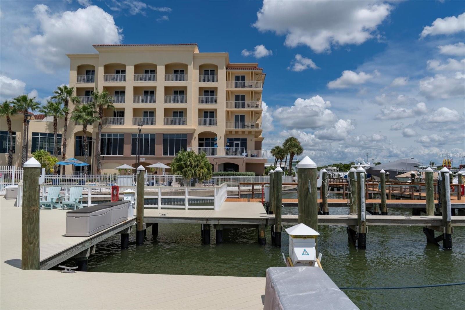 HARBORSIDE BOAT CLUB OF MADEIRA BEACH CONDO - Residential