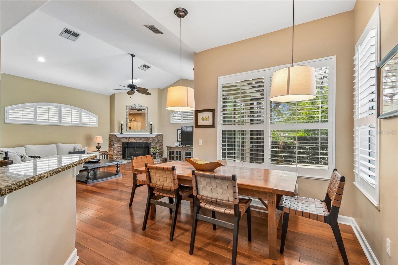 OAKCREST-514 - Residential