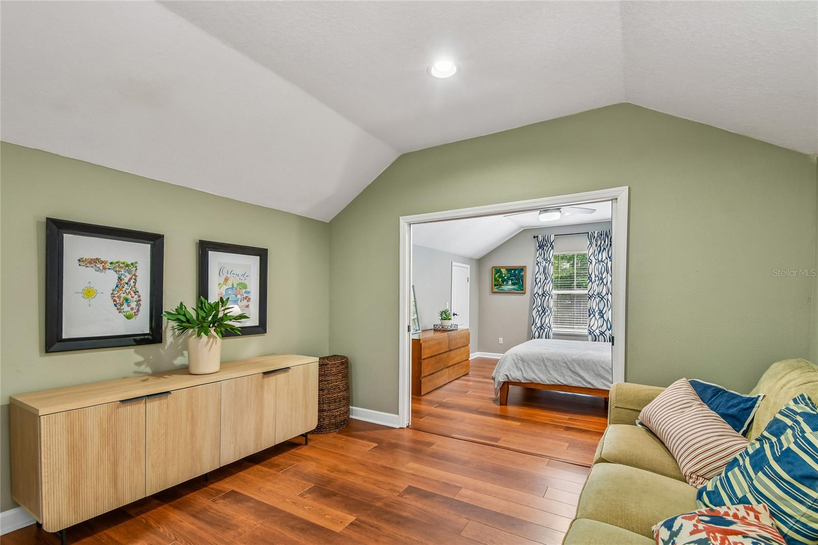 OAKCREST-514 - Residential