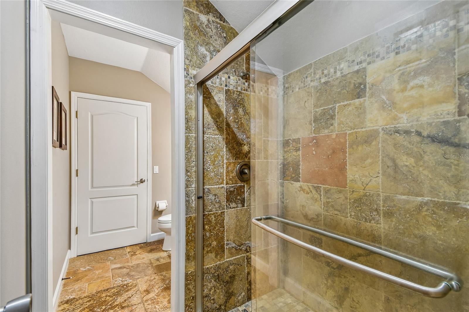 OAKCREST-514 - Residential