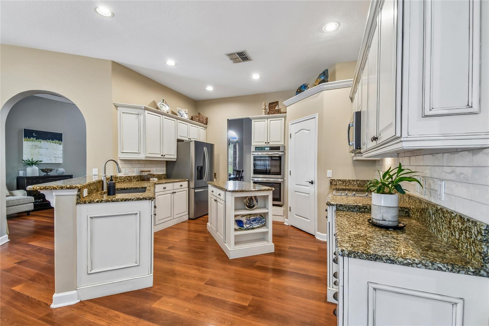 OAKCREST-514 - Residential