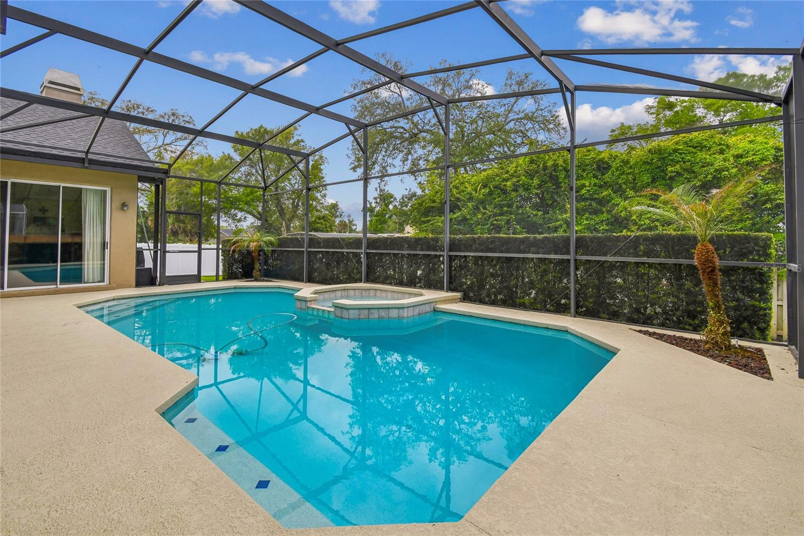 OAKCREST-514 - Residential