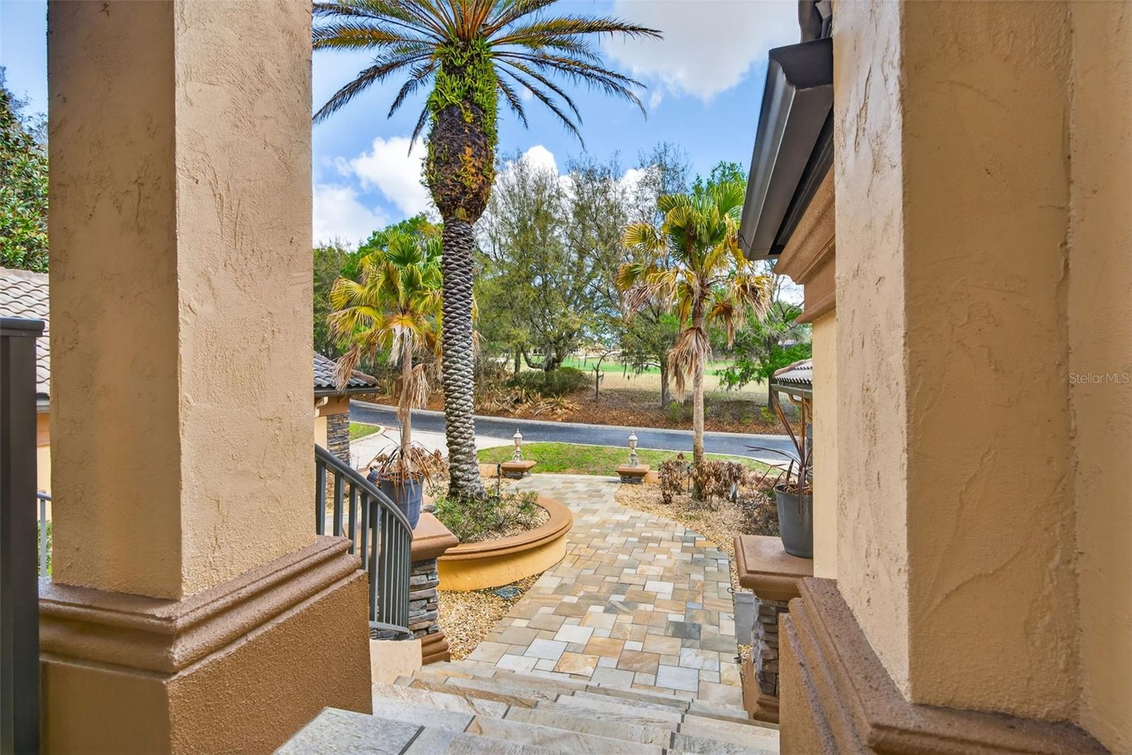1105 W POINTE VISTA PATH 43