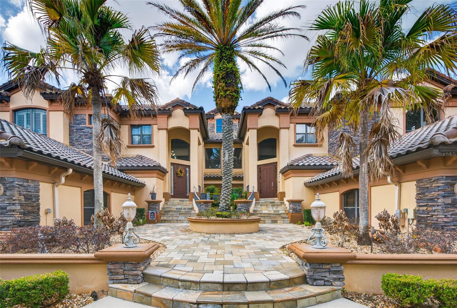 1105 W POINTE VISTA PATH 43