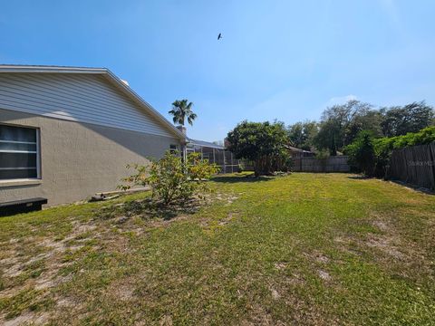 A home in LAKELAND