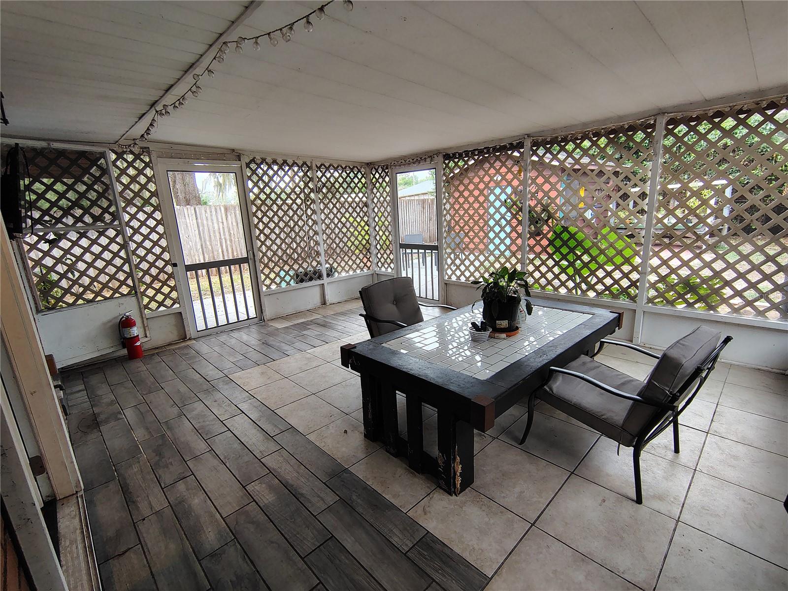 HOLIDAY HAVEN - Residential