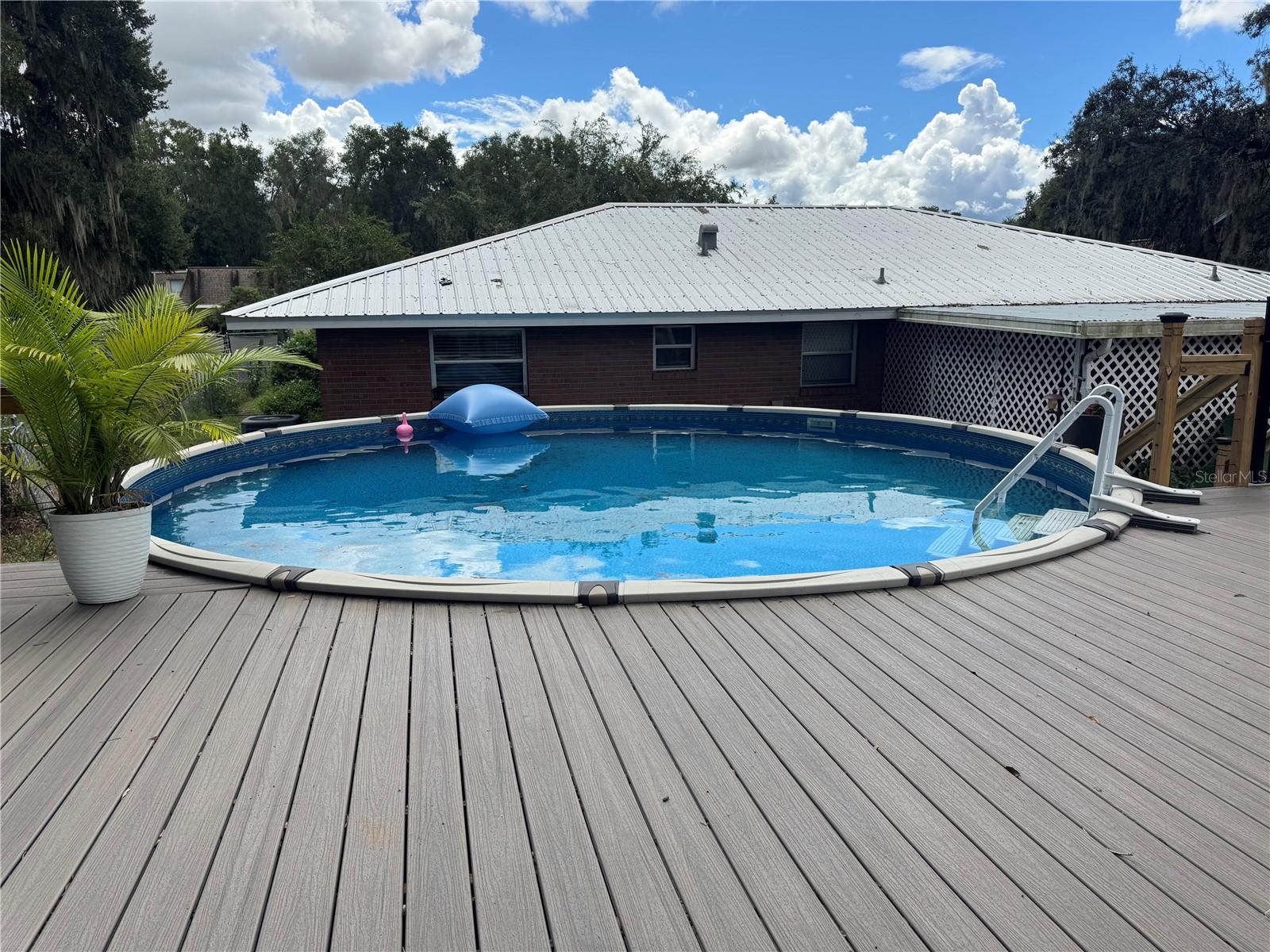 HOLIDAY HAVEN - Residential