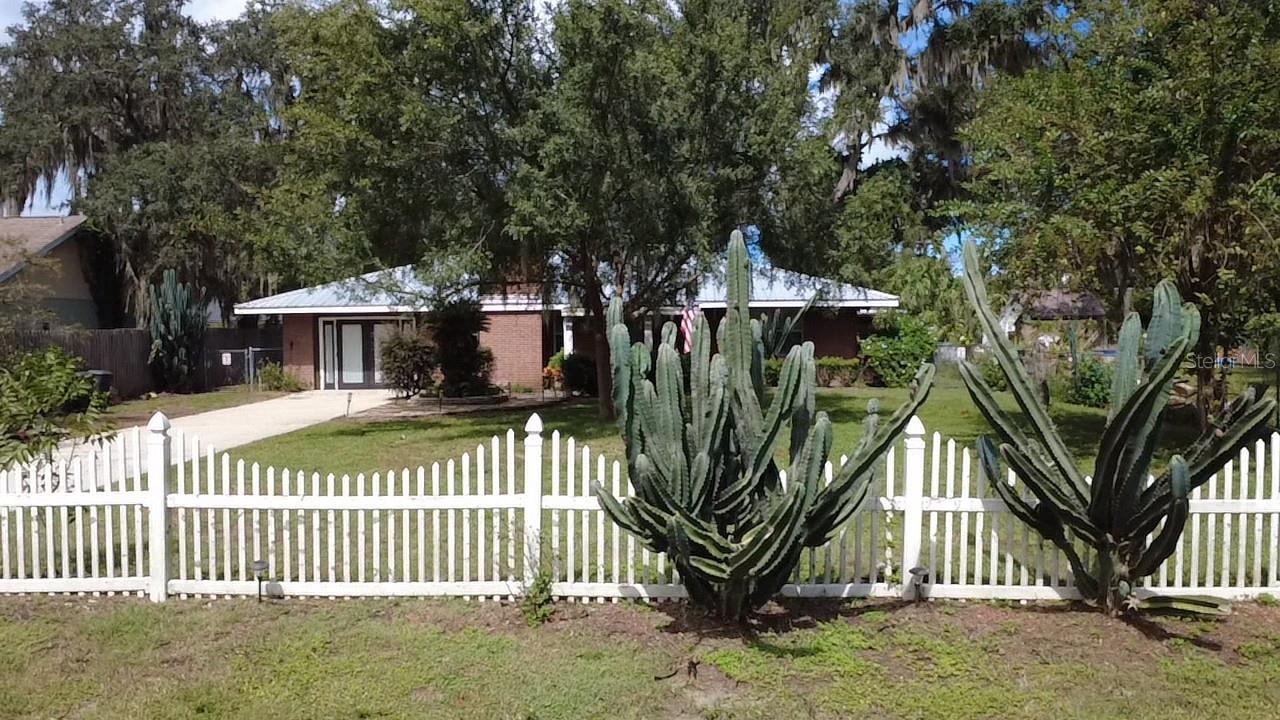 HOLIDAY HAVEN - Residential