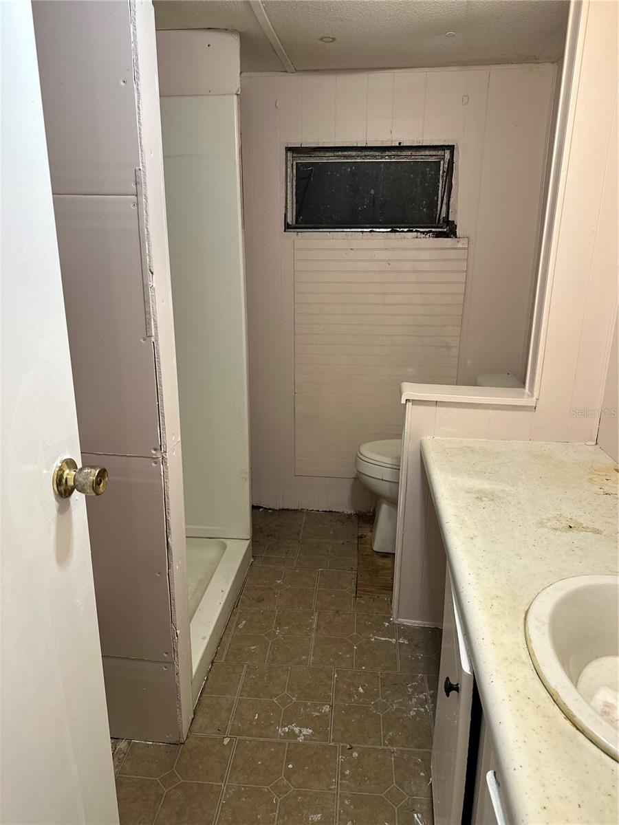 LYNNEWOODS - Residential