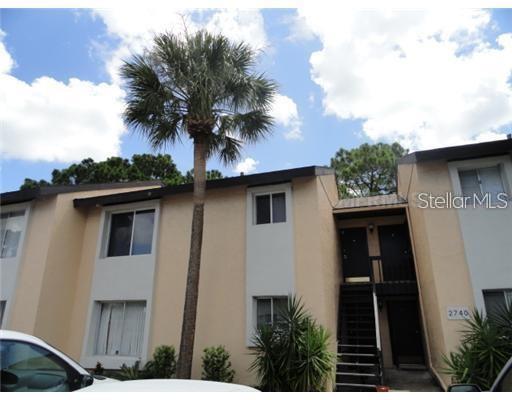 Bright & Convenient 2-Bedroom, 1-Bath End Unit – Second Floor. This spacious second-floor end unit offers 2 bedrooms and 1 bathroom, with brand-new carpet in the bedrooms and tile flooring in the living room and kitchen. Enjoy added privacy and natural light in this desirable corner unit. Conveniently located near public transportation, downtown, and a variety of restaurants—everything you need is just minutes away. No smoking. No pets allowed. Schedule your showing today!