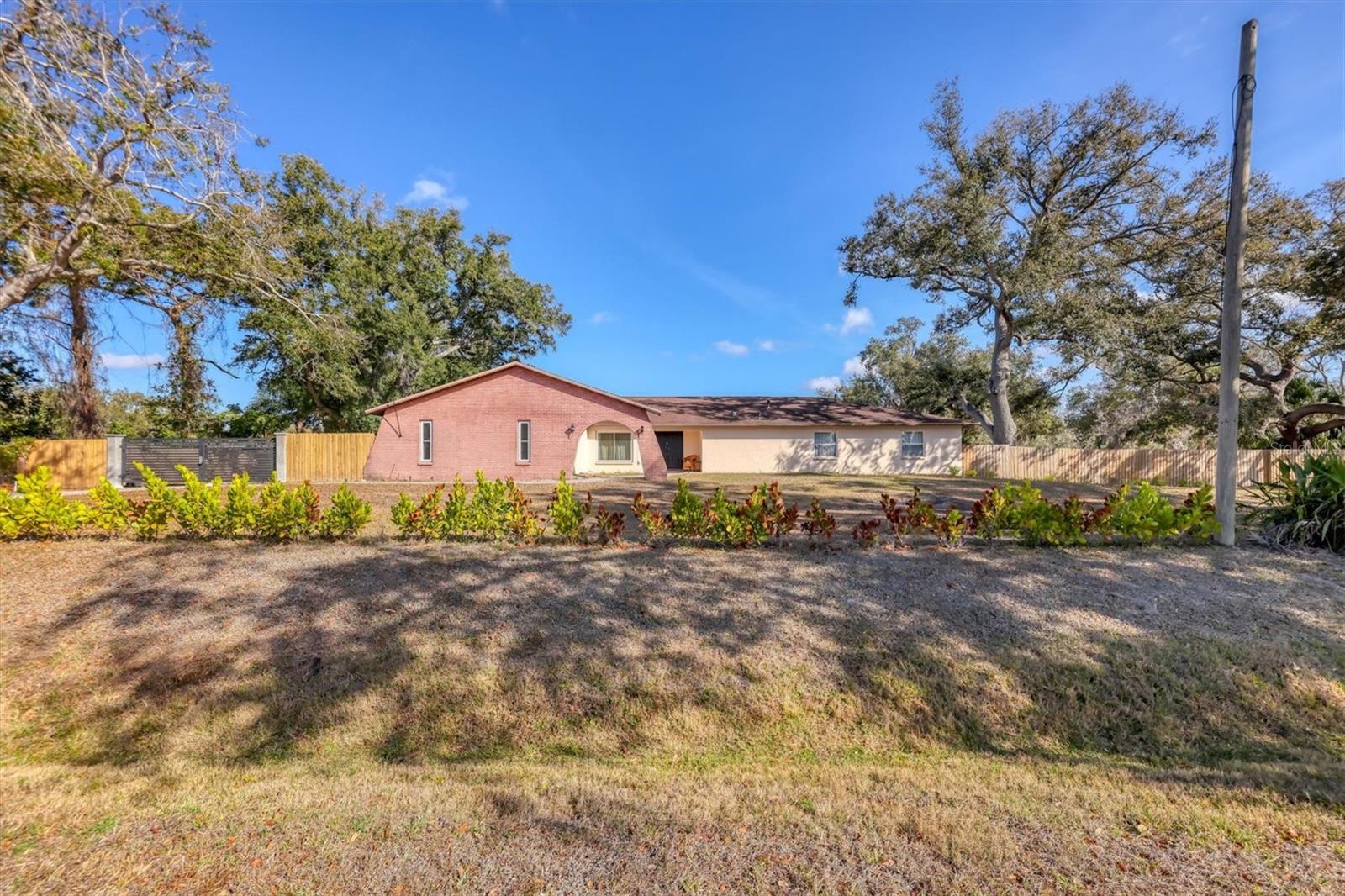 DESOTO PINES - Residential