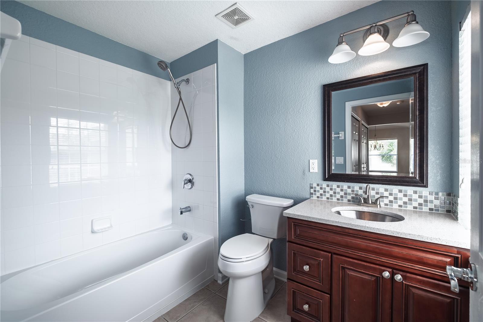 CARRIAGE HOMES AT DUNWOODY COMMONS A CON - Residential