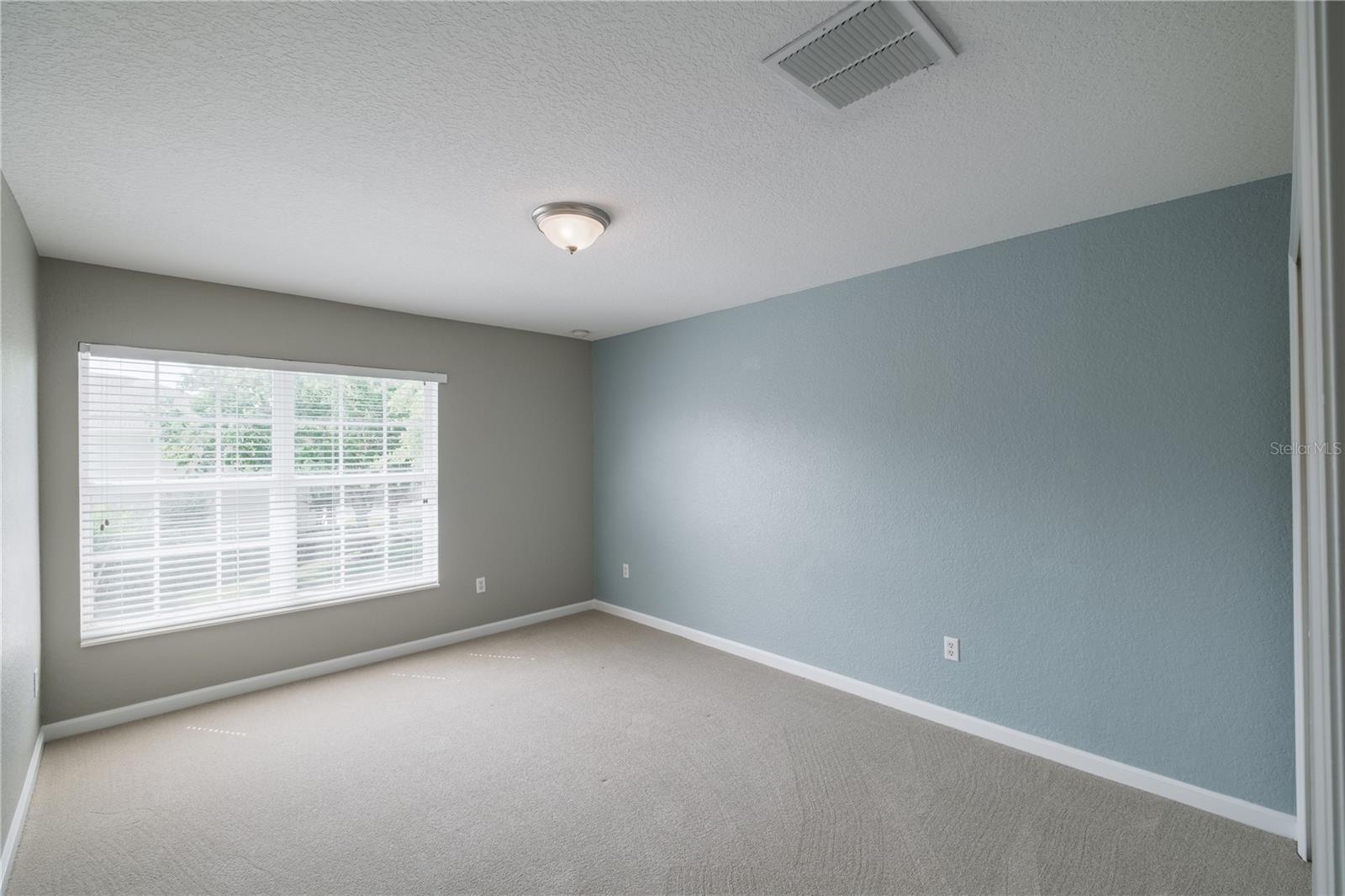 CARRIAGE HOMES AT DUNWOODY COMMONS A CON - Residential