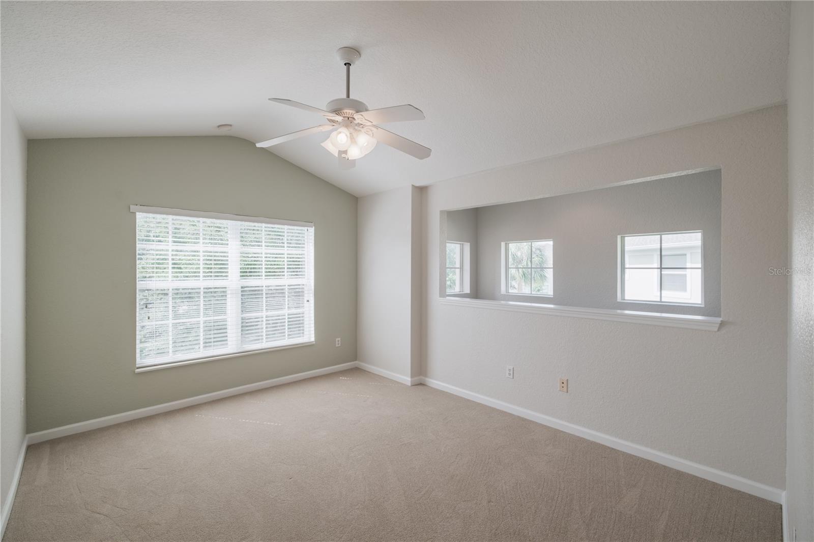 CARRIAGE HOMES AT DUNWOODY COMMONS A CON - Residential