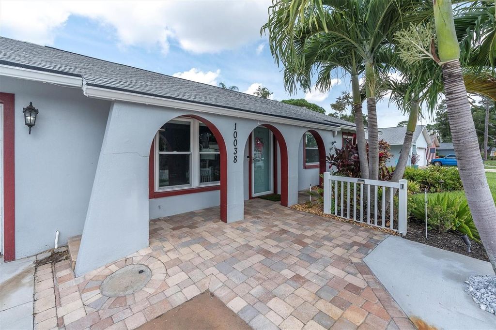 Photo of 10038 84th Street, Seminole, FL 33777 (MLS # TB8432182)
