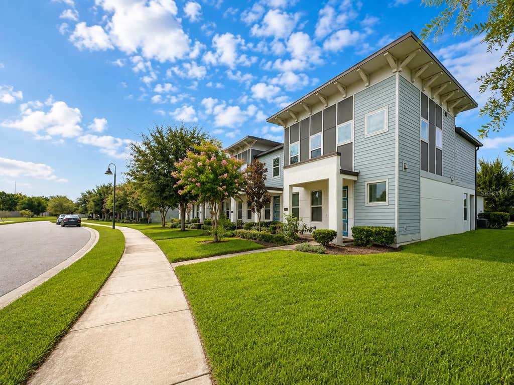 Photo of 7115 Carrickbend Lane, Orlando, FL 32819 (MLS # S5156013)