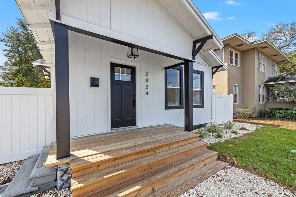 Photo of 2824 5th Avenue N, St Petersburg, FL 33713 (MLS # TB8502879)