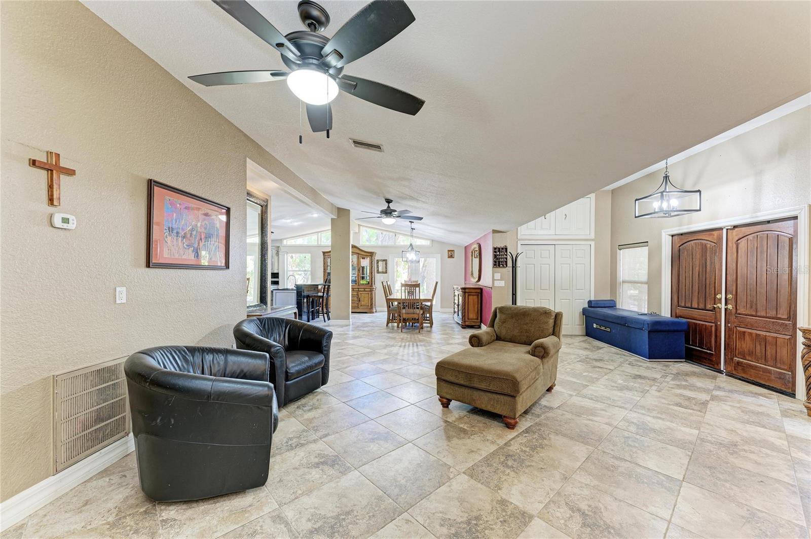 ARTIST ACRES - Residential