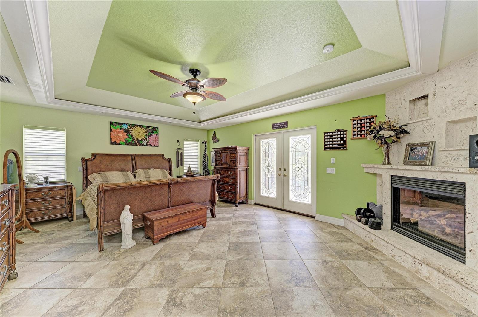 ARTIST ACRES - Residential