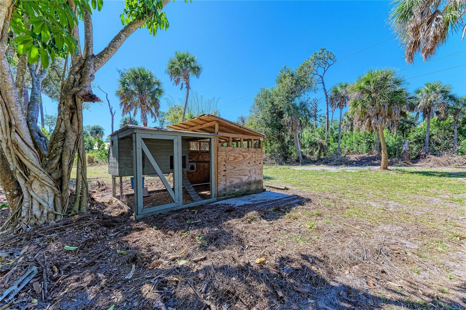 ARTIST ACRES - Residential