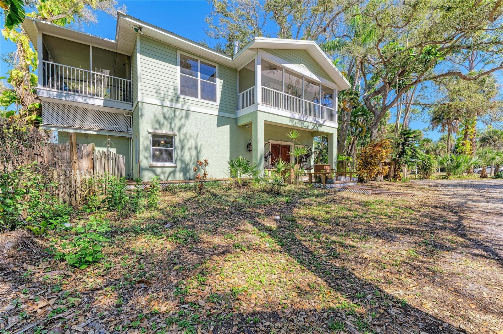 ARTIST ACRES - Residential