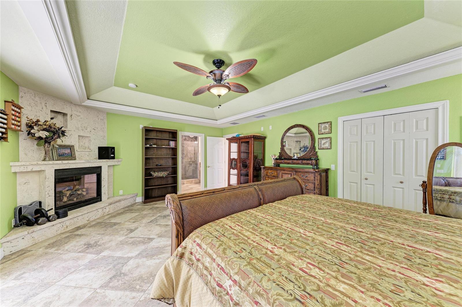 ARTIST ACRES - Residential