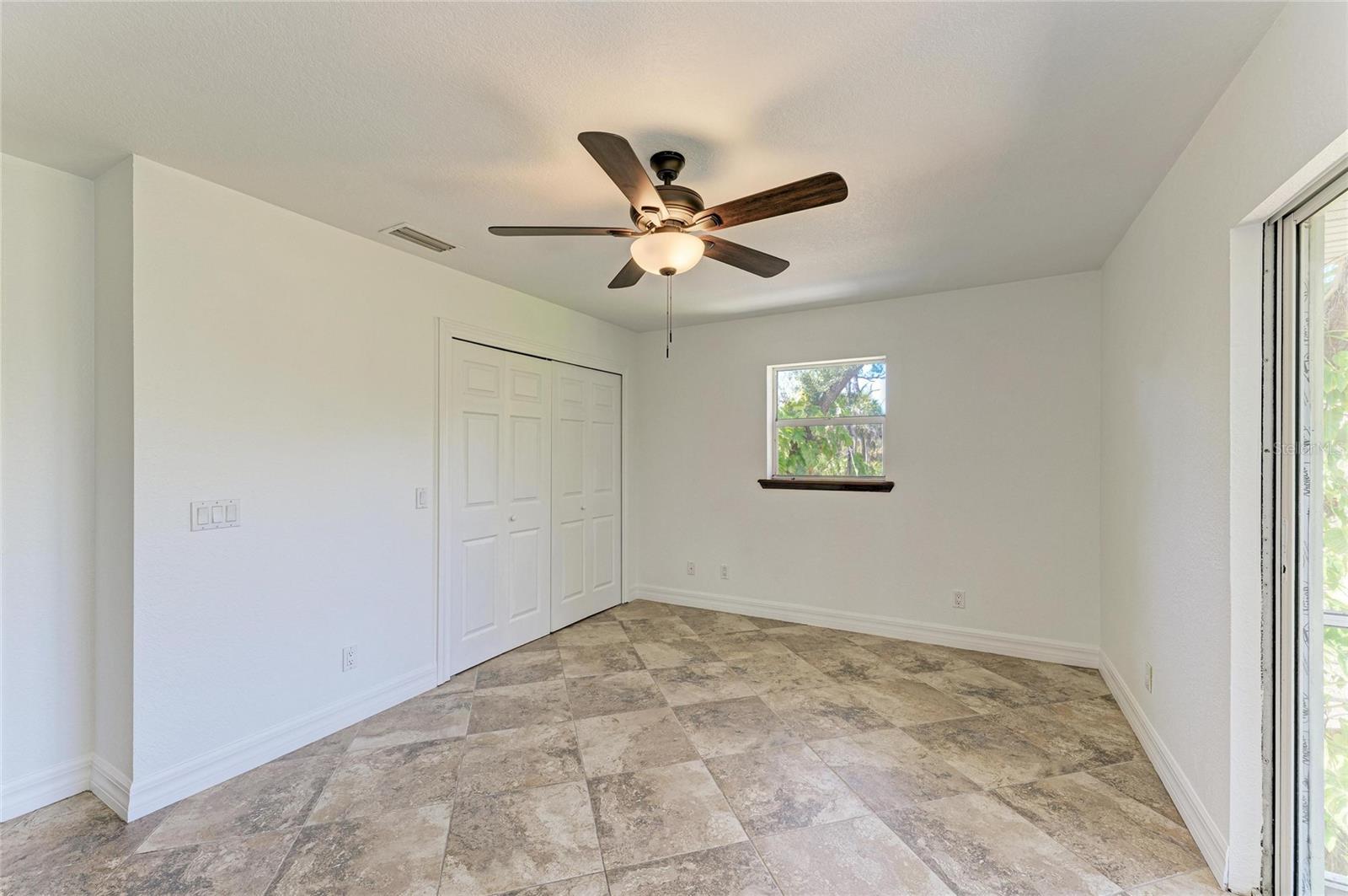 ARTIST ACRES - Residential