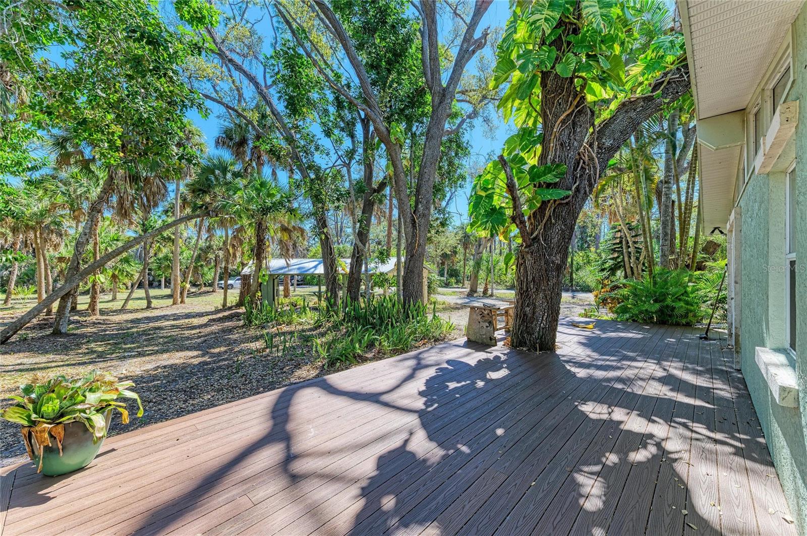 ARTIST ACRES - Residential