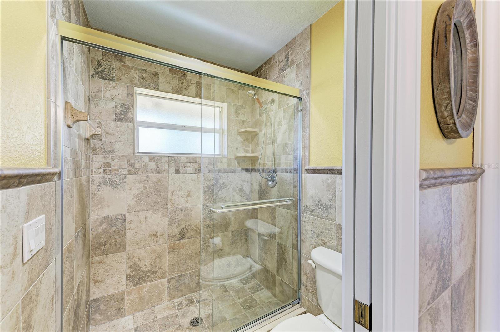 ARTIST ACRES - Residential