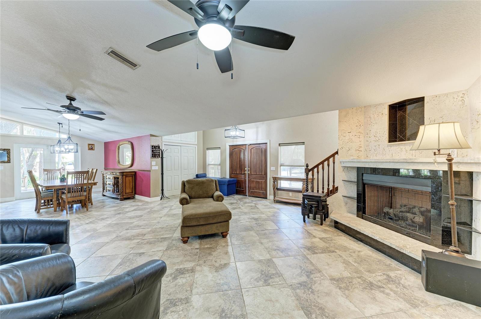 ARTIST ACRES - Residential