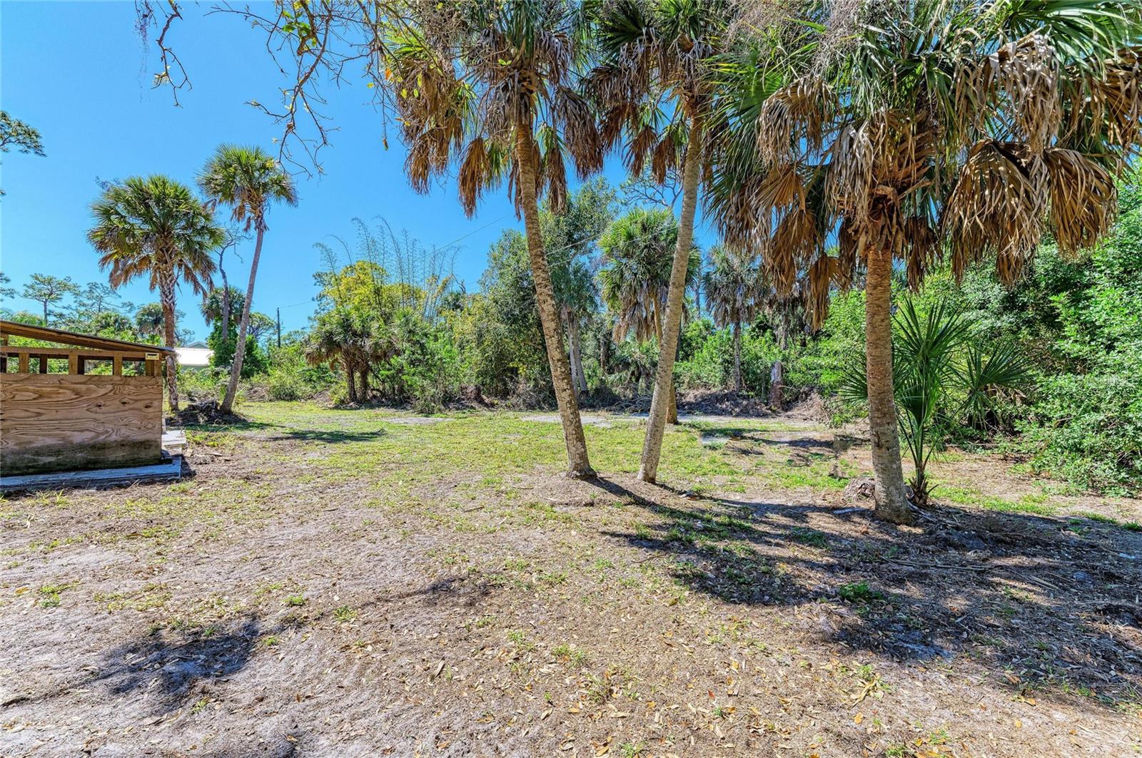 ARTIST ACRES - Residential