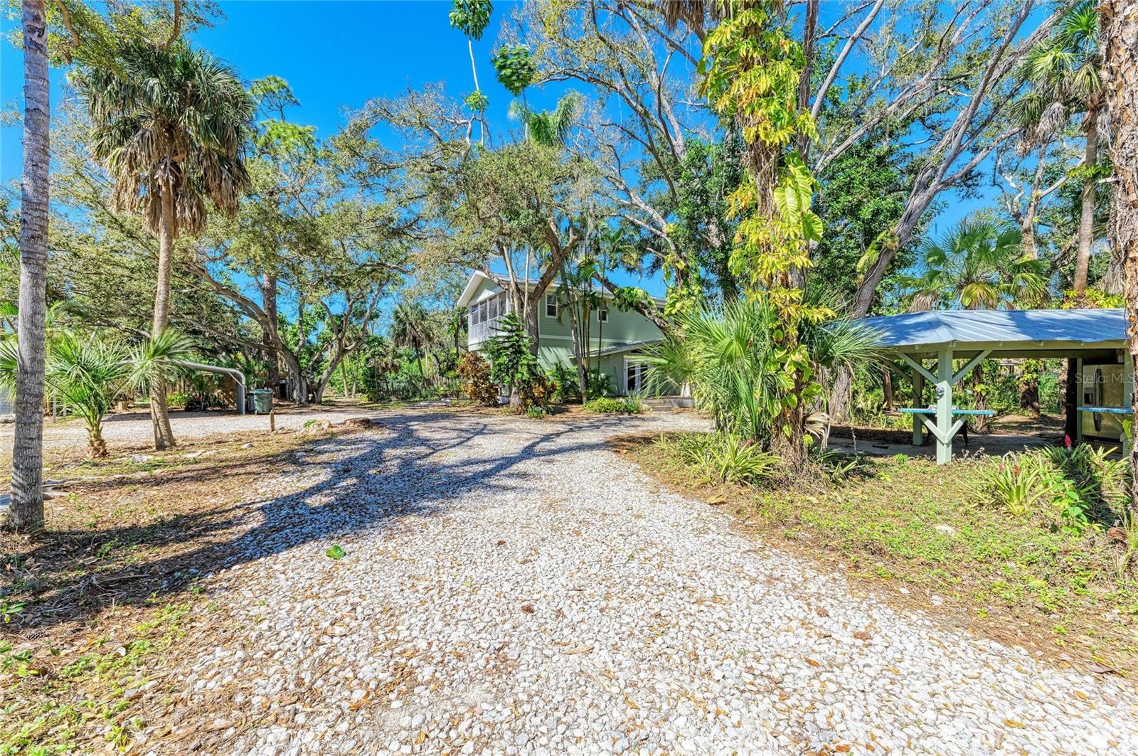 ARTIST ACRES - Residential