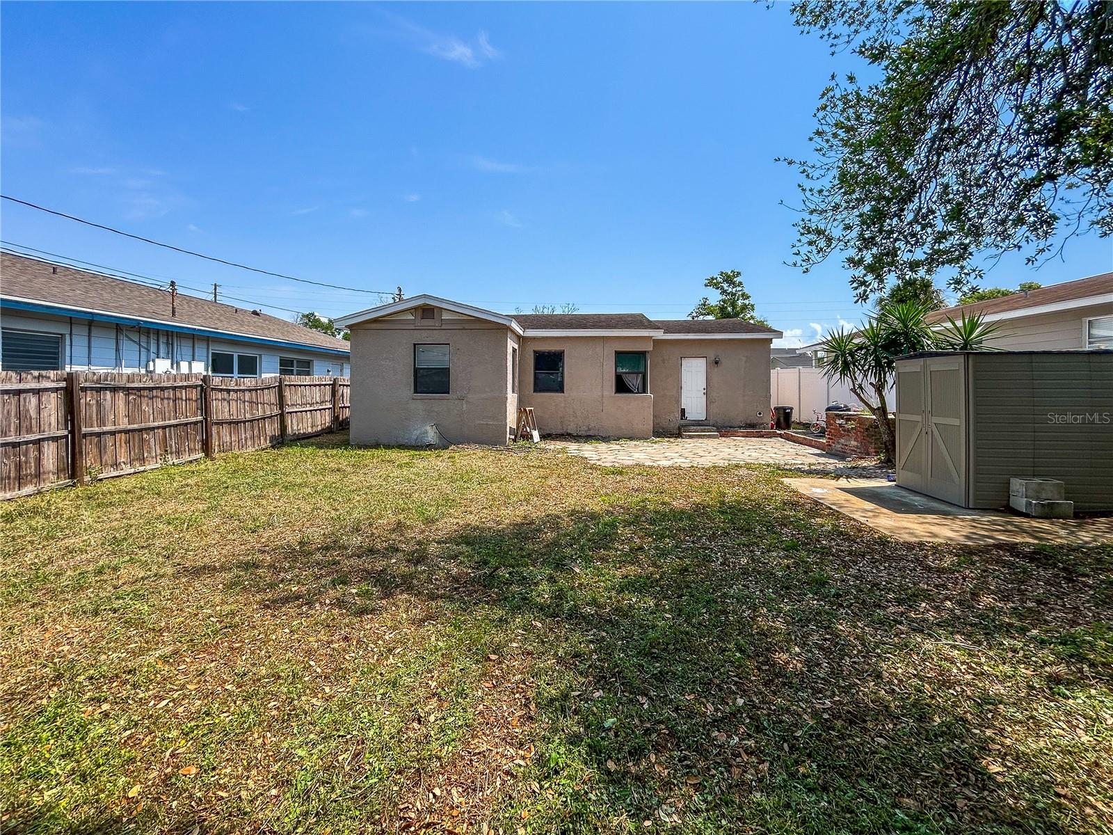 LEWIS & BURKHARD - Residential