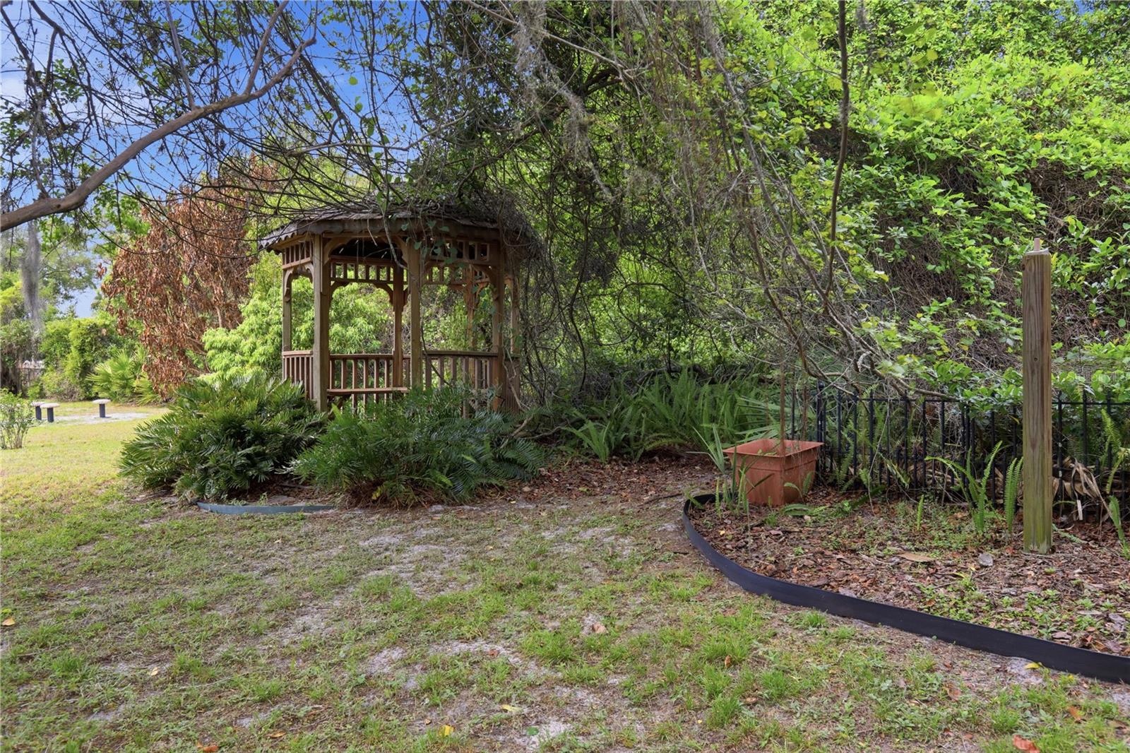 DELTONA LAKES UNIT 66 - Residential