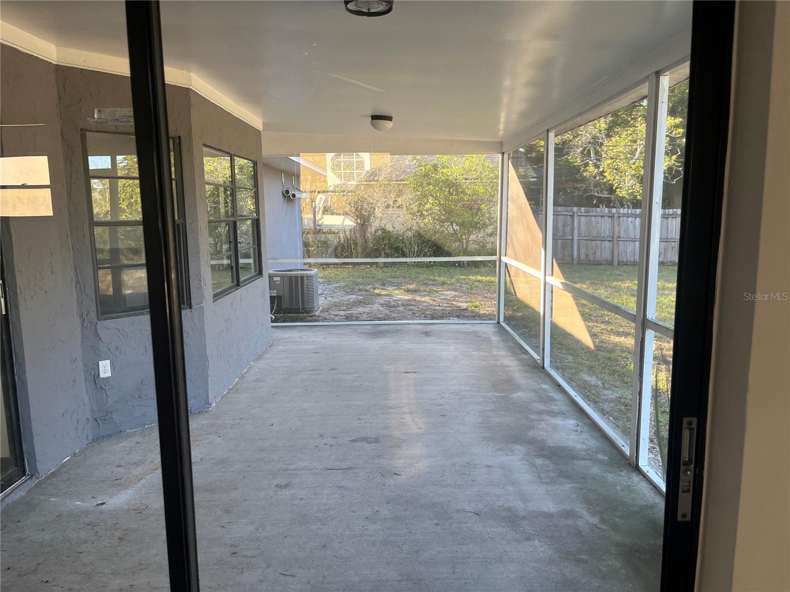 DELTONA LAKES UNIT 17 - Residential