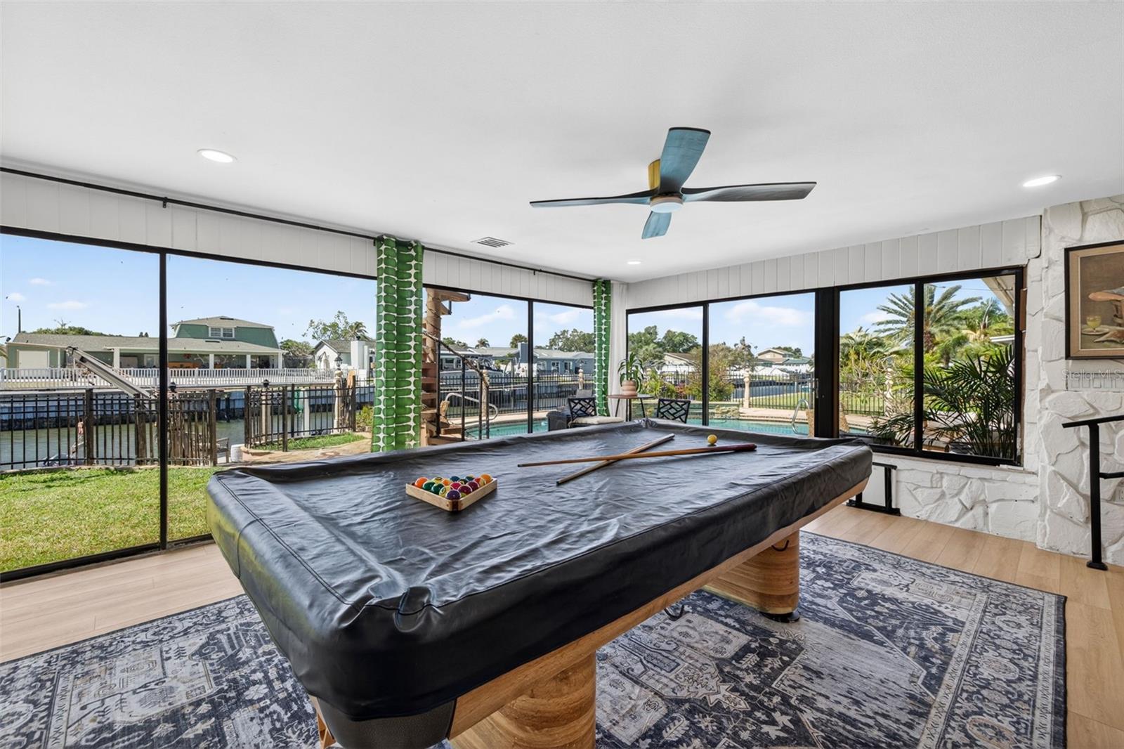 BAY CREST PARK UNIT 19 - Residential