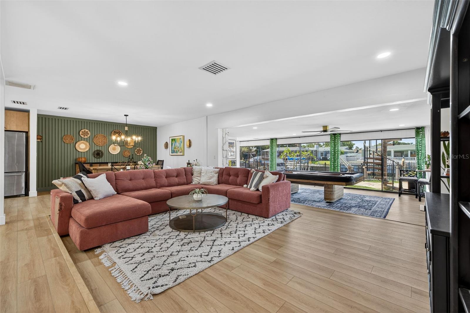 BAY CREST PARK UNIT 19 - Residential