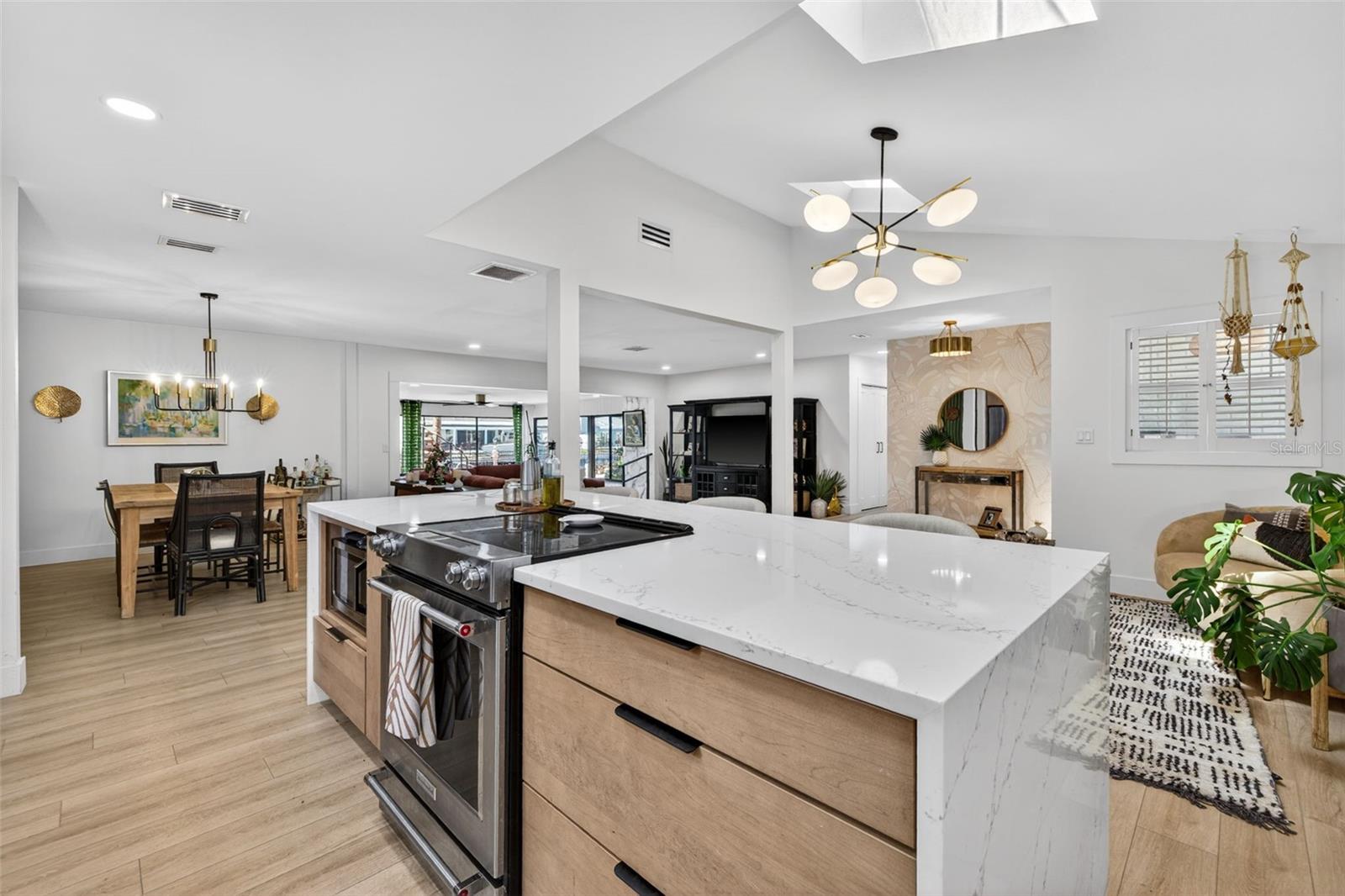 BAY CREST PARK UNIT 19 - Residential