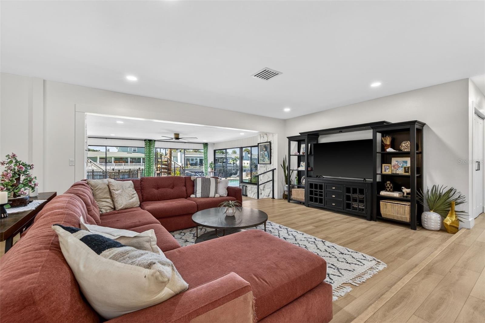 BAY CREST PARK UNIT 19 - Residential