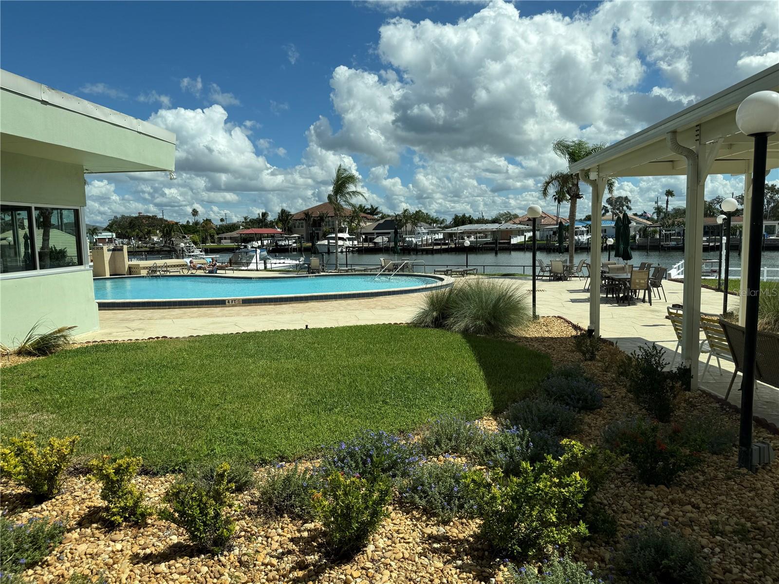 HORIZON HOUSE CO-OP - Residential