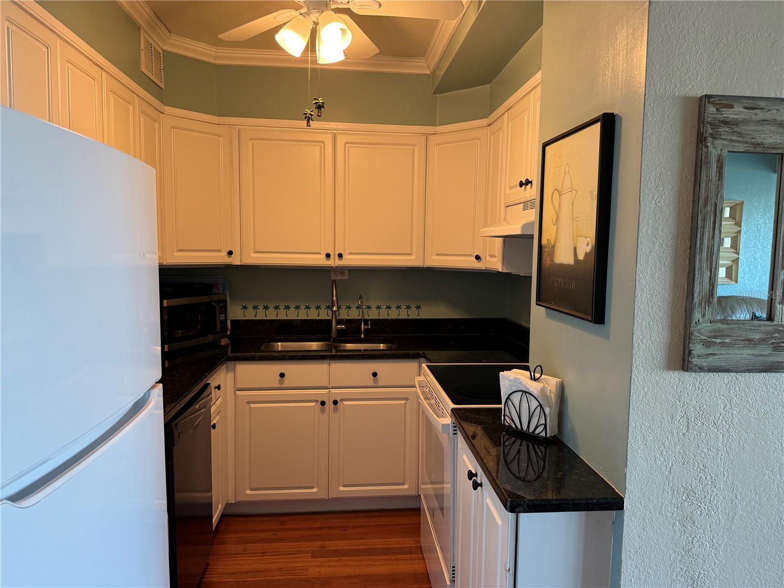 HORIZON HOUSE CO-OP - Residential