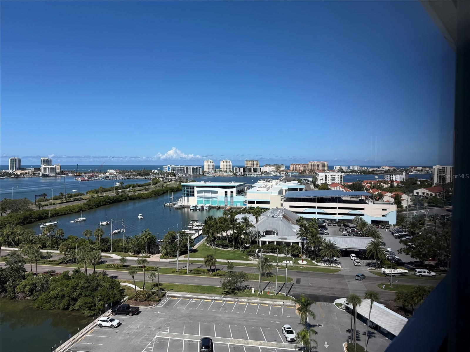 HORIZON HOUSE CO-OP - Residential