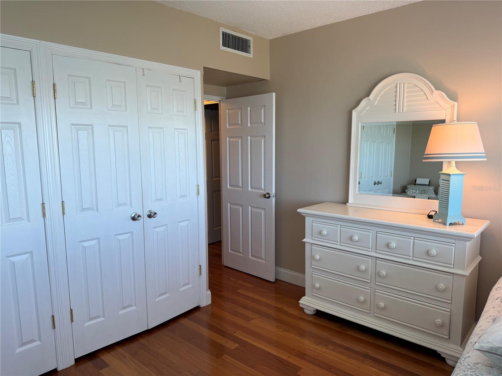 HORIZON HOUSE CO-OP - Residential